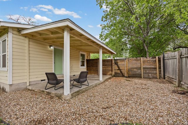 2403 S 2nd ST, Austin, TX 78704