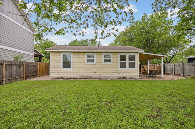 2403 S 2nd ST, Austin, TX 78704