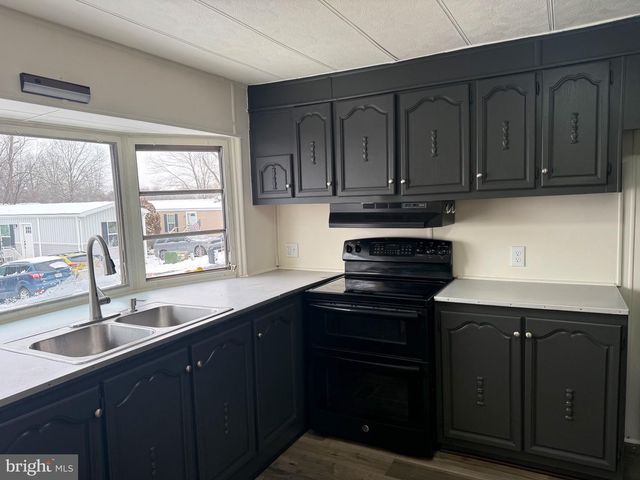 36 MY WAY DR, Palmyra, PA 17078