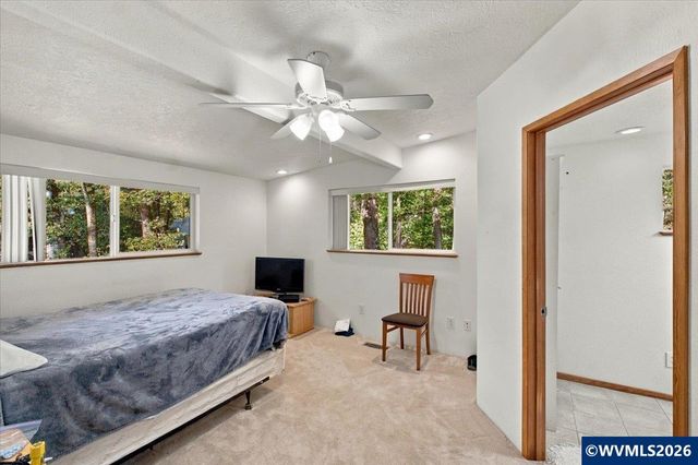 2941 NW Independence Hwy, Albany, OR 97321