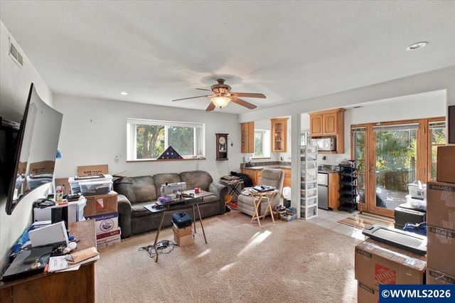 2941 NW Independence Hwy, Albany, OR 97321