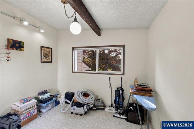 2941 NW Independence Hwy, Albany, OR 97321