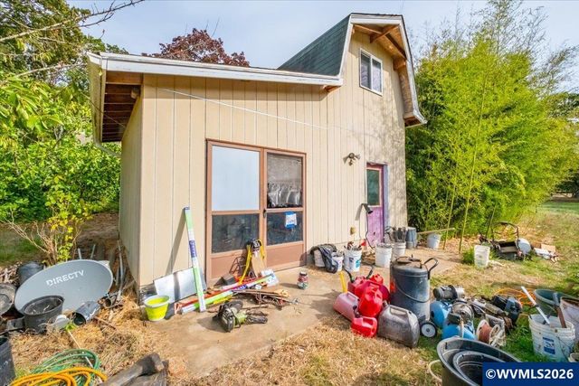 2941 NW Independence Hwy, Albany, OR 97321