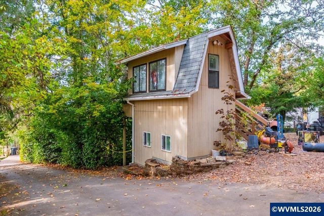 2941 NW Independence Hwy, Albany, OR 97321