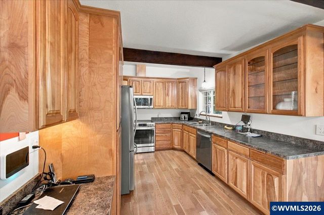 2941 NW Independence Hwy, Albany, OR 97321