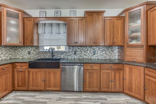 18348 Buffalo Pond Road, Bristol, VA 24202