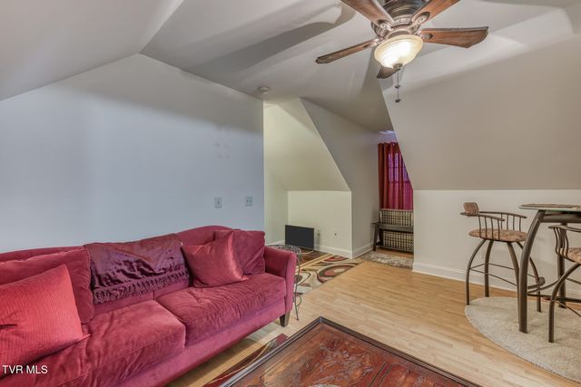 18348 Buffalo Pond Road, Bristol, VA 24202