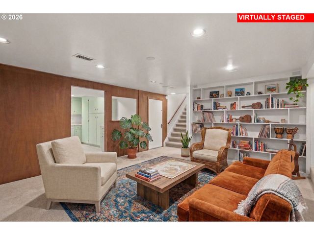 6925 Se Morrison Ave, Portland, OR 97215