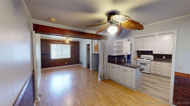 4538 S 23rd West Avenue, Tulsa, OK 74107