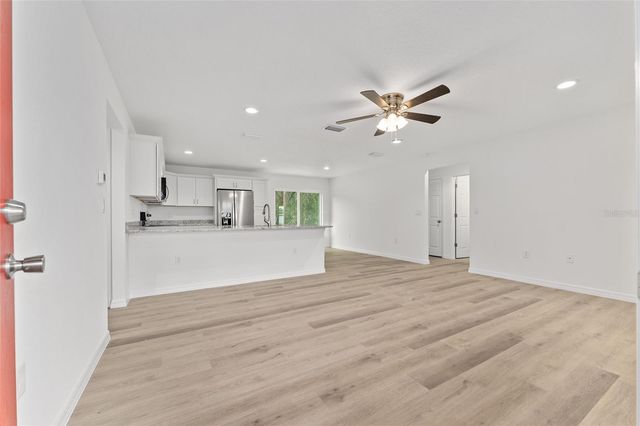 13119 NE 7TH LOOP, Silver Springs, FL 34488