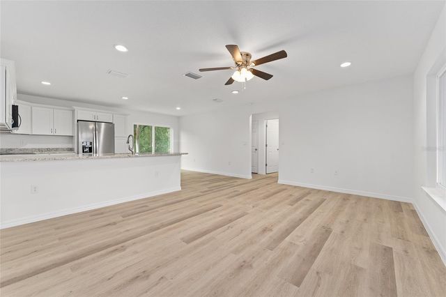 13119 NE 7TH LOOP, Silver Springs, FL 34488