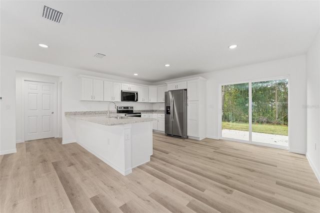 13119 NE 7TH LOOP, Silver Springs, FL 34488