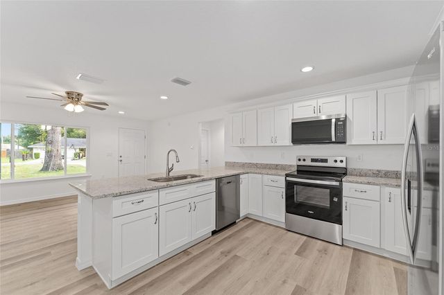 13119 NE 7TH LOOP, Silver Springs, FL 34488