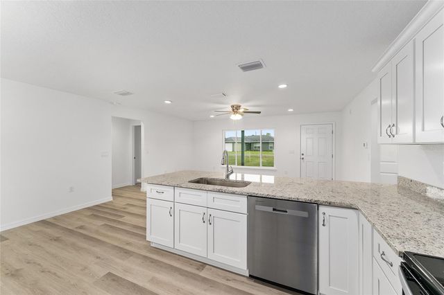 13119 NE 7TH LOOP, Silver Springs, FL 34488