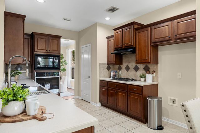 1822 Nelson Ranch LOOP, Cedar Park, TX 78613