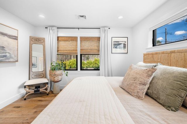 17 Rogers Road, Harwich, MA 02645