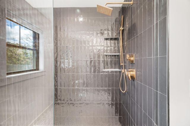 17 Rogers Road, Harwich, MA 02645