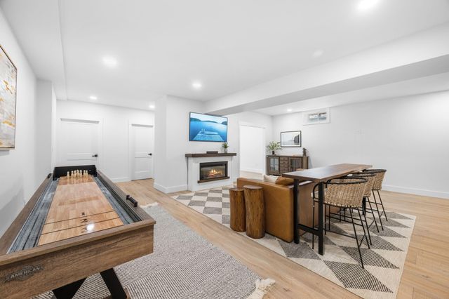 17 Rogers Road, Harwich, MA 02645