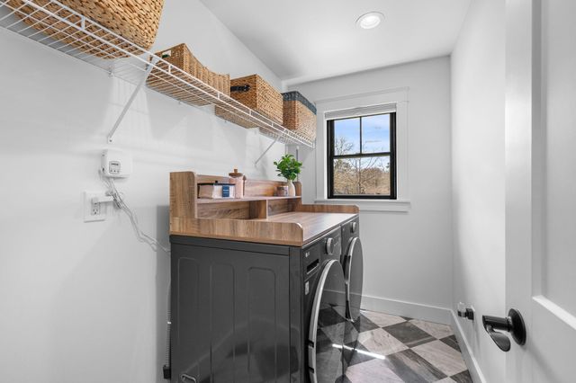 17 Rogers Road, Harwich, MA 02645