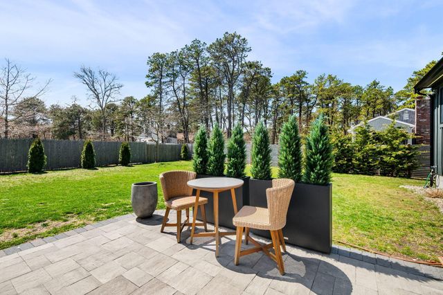 17 Rogers Road, Harwich, MA 02645