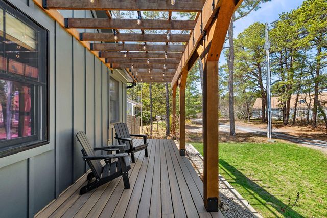 17 Rogers Road, Harwich, MA 02645