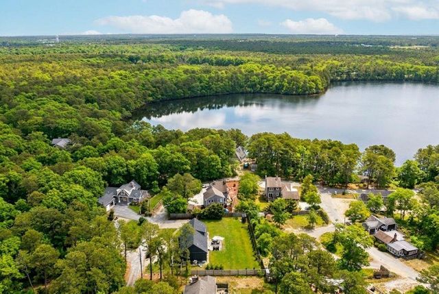 17 Rogers Road, Harwich, MA 02645