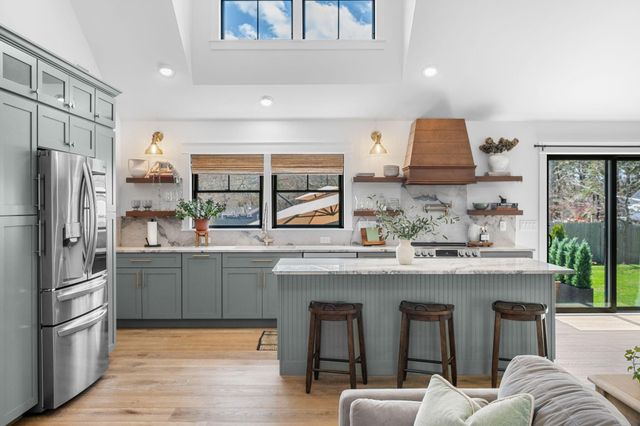 17 Rogers Road, Harwich, MA 02645