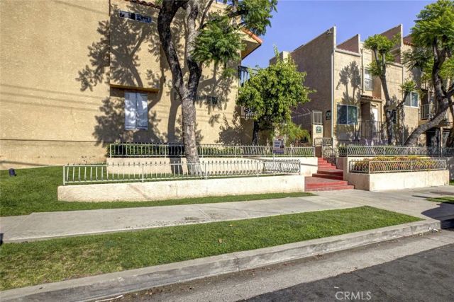 10260 Plainview Avenue 22, Tujunga, CA 91042