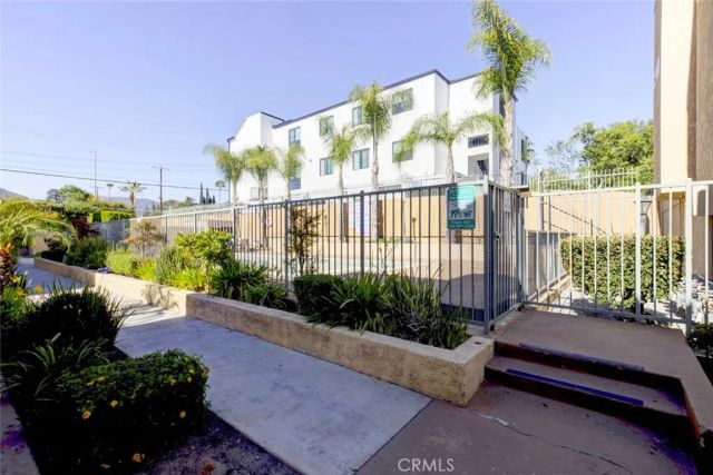 10260 Plainview Avenue 22, Tujunga, CA 91042