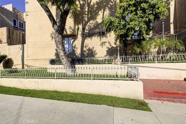 10260 Plainview Avenue 22, Tujunga, CA 91042