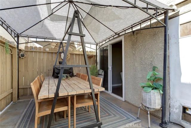 10260 Plainview Avenue 22, Tujunga, CA 91042
