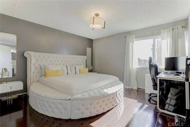 10260 Plainview Avenue 22, Tujunga, CA 91042