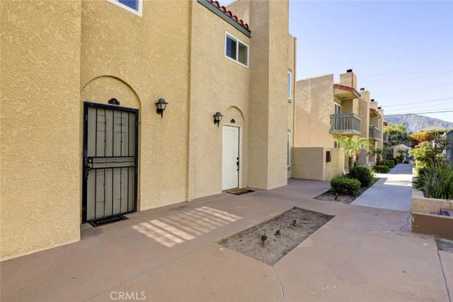 10260 Plainview Avenue 22, Tujunga, CA 91042