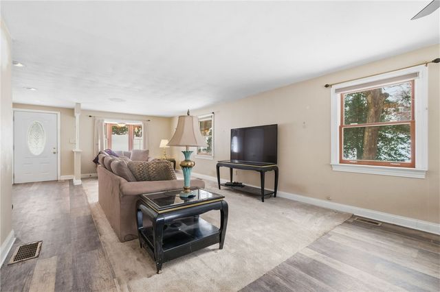 230 Neely School Rd, Marshall, PA 15090