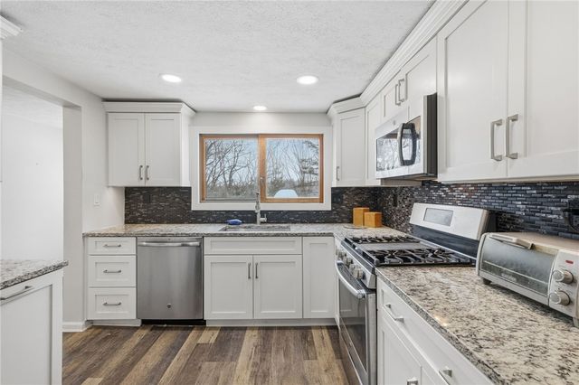 230 Neely School Rd, Marshall, PA 15090