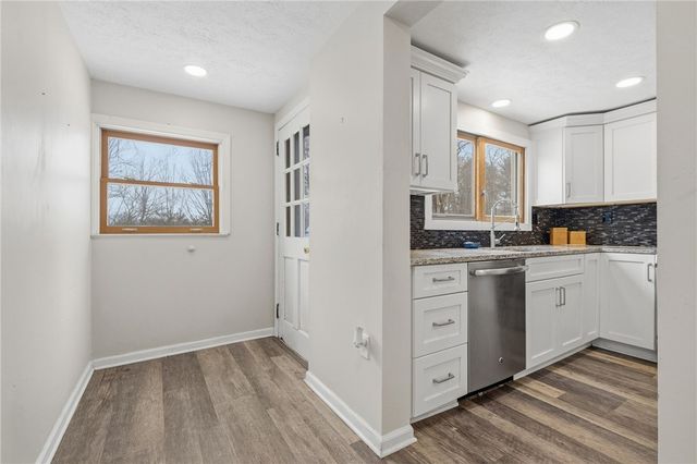 230 Neely School Rd, Marshall, PA 15090