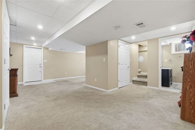 230 Neely School Rd, Marshall, PA 15090