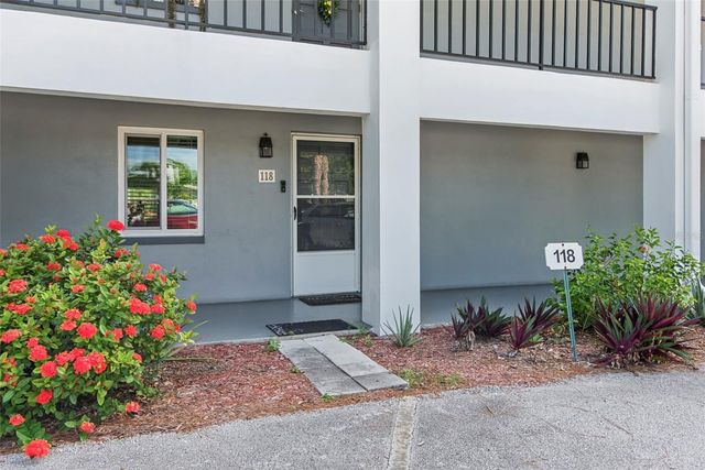 8651 10TH STREET N 118, St Petersburg, FL 33702