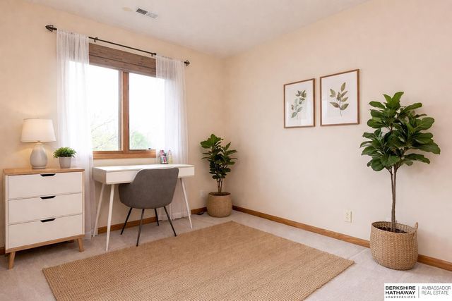 9022 Bayberry Circle, La Vista, NE 68128