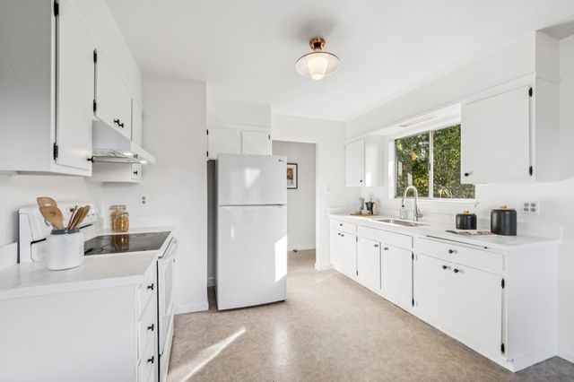 2118 2118 ALAMEDA AVENUE, Alameda, CA 94501