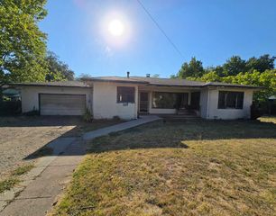 5166 E Bonnyview Road, Redding, CA 96001