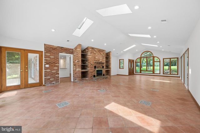 13715 LEWISDALE RD, Clarksburg, MD 20871