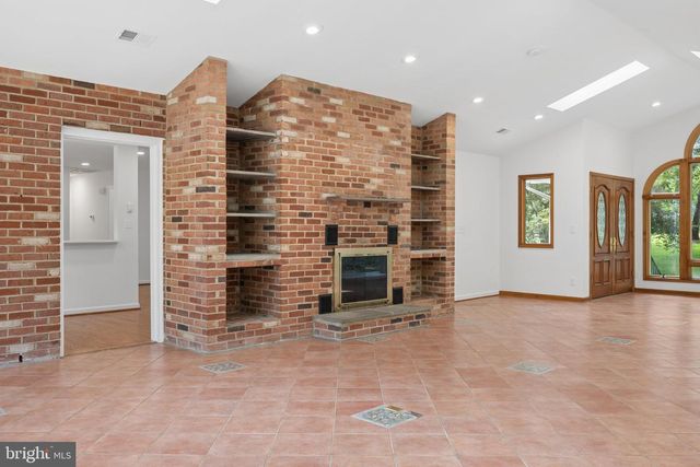 13715 LEWISDALE RD, Clarksburg, MD 20871