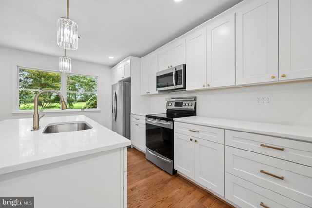 13715 LEWISDALE RD, Clarksburg, MD 20871