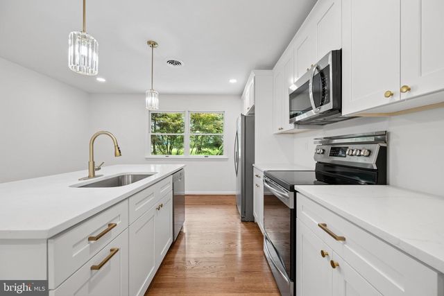 13715 LEWISDALE RD, Clarksburg, MD 20871