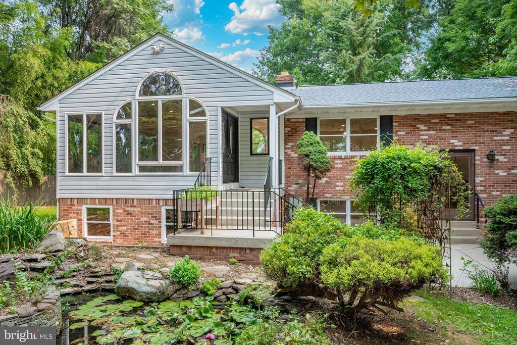 13715 LEWISDALE RD, Clarksburg, MD 20871