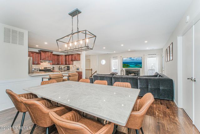 380 Hampton Place, Morganville, NJ 07751