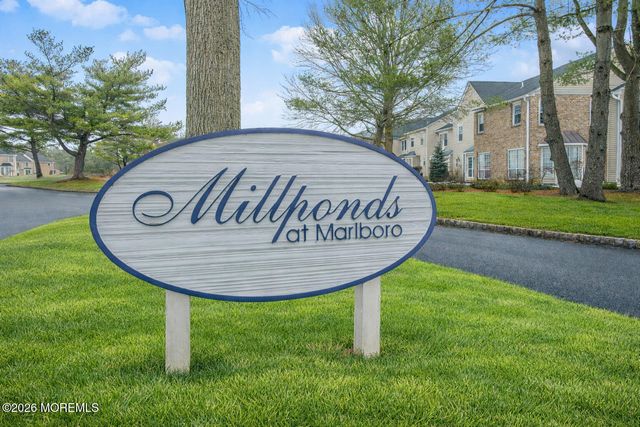 380 Hampton Place, Morganville, NJ 07751