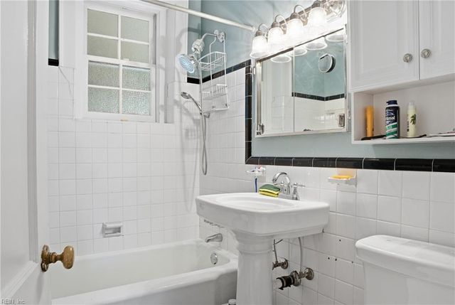 102 Willow Wood Dr Apt B6, Norfolk, VA 23505