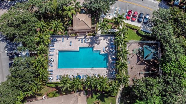 4333 Vineyard Cir 4333, Weston, FL 33332